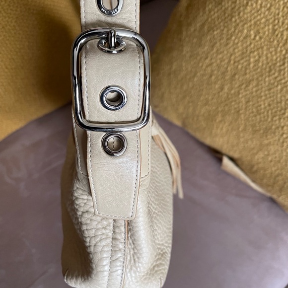 Authentic Coach leather shoulder bag - Picture 3 of 5